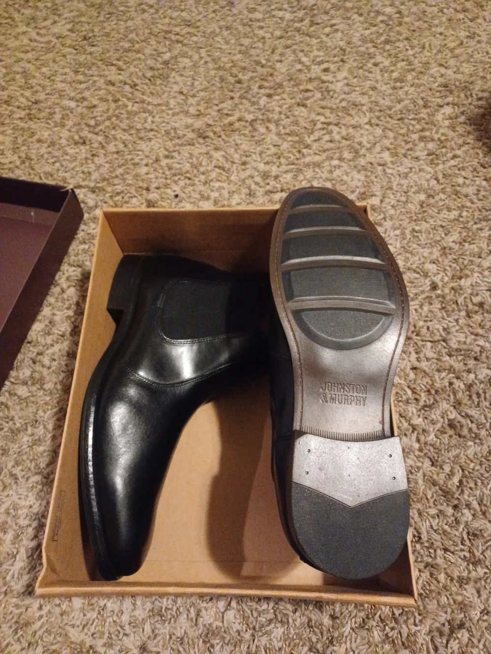 Johnston & Murphy Men’s Black Chelsea Boot